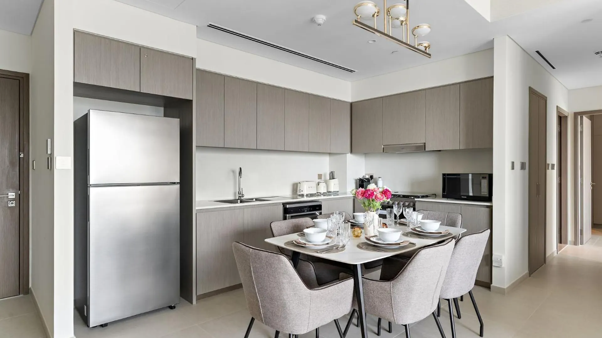 Vayk - The Burj Diamond Fountain View - Grande Signature Residence - Downtown In Dubai - 2Br 0*,  United Arab Emirates